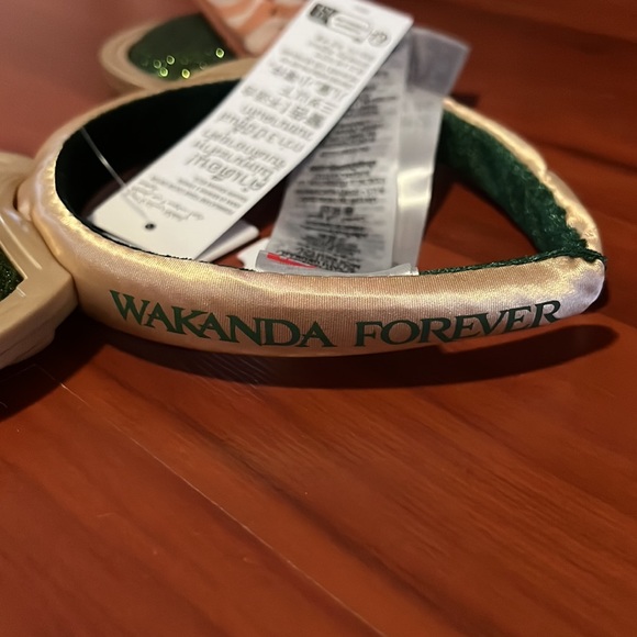 Marvel Disney Parks Wakanda Forever Ears NWT - Picture 5 of 5